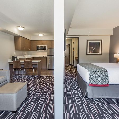 Microtel Inn & Suites By Wyndham Fort Saint John Fort St. John Eksteriør billede